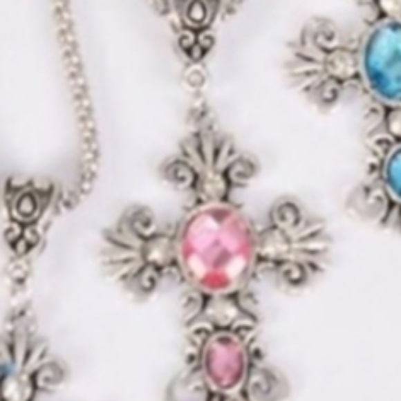 3 piece cross jewelry set ( pink/silver) - Picture 2 of 4